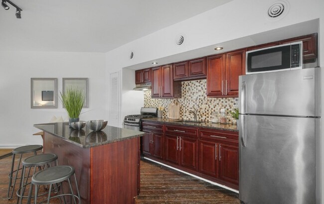 Foto del edificio - 305 N 3rd St