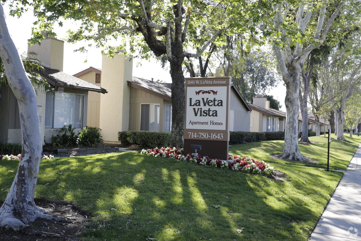 Foto del edificio - La Veta Vista Apartment Homes
