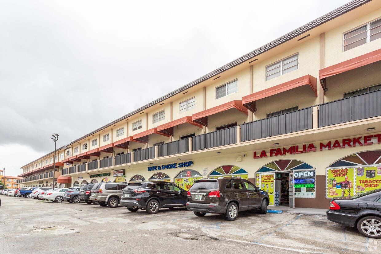 Foto principal - Okeechobee Plaza