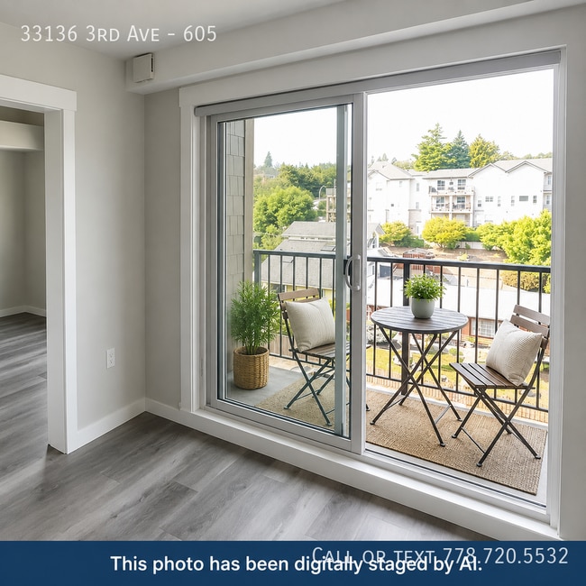 Building Photo - Top Floor One Bedroom Apartment