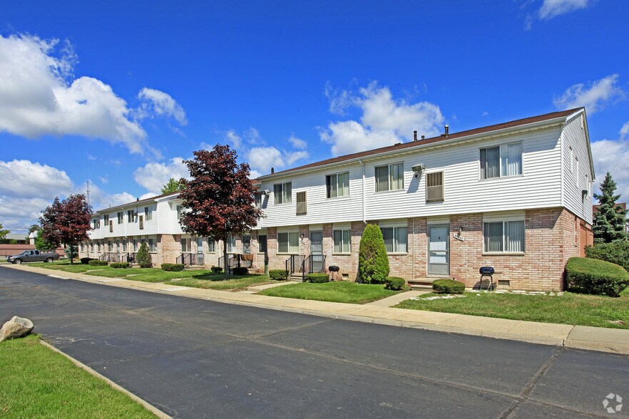 Kensington Place Townhomes Rentals Roseville, MI