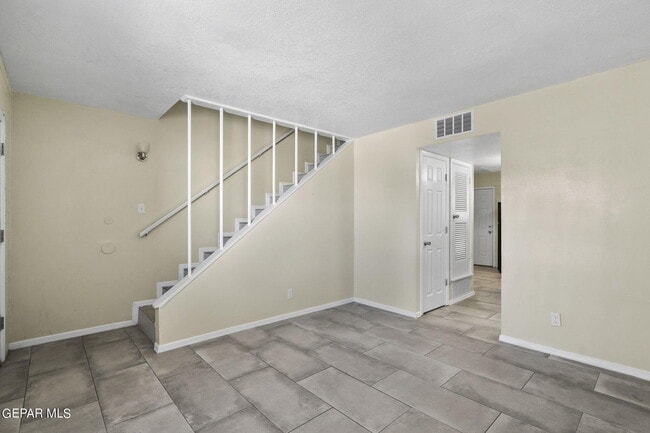 Building Photo - 3702 Keltner Ave