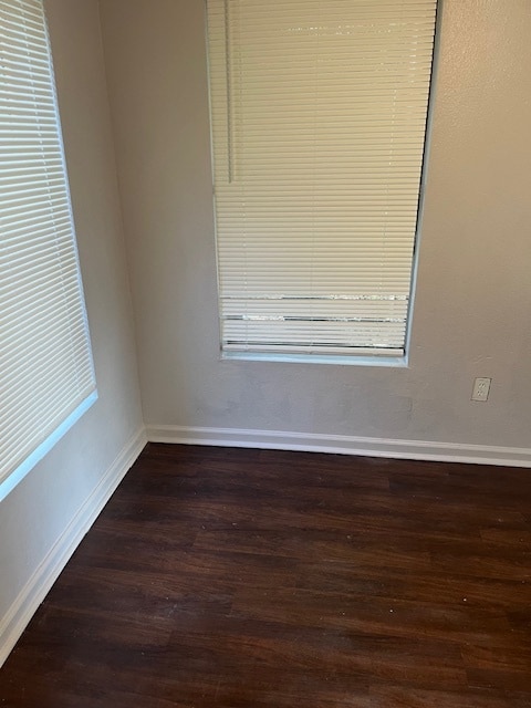 Foto del edificio - 2129 Ford St