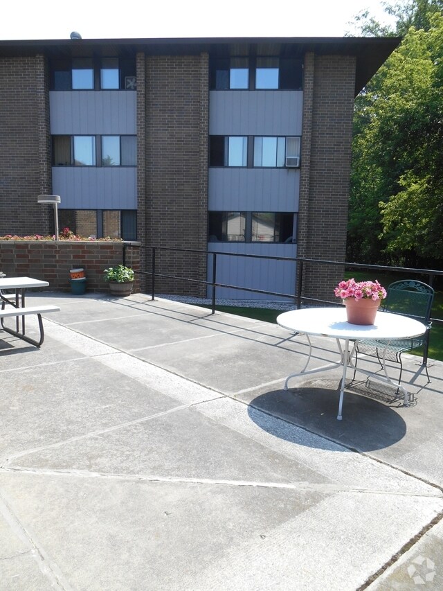 Parkview Haven 62+ Mobile Impaired Disabled Apartments Manitowoc, WI