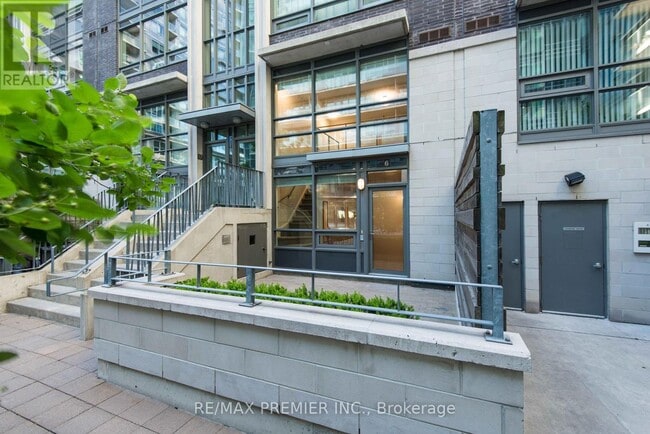 Photo du bâtiment - 57-T57 E Liberty St