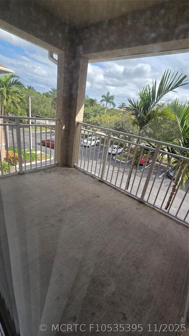 Foto del edificio - 6505 Emerald Dunes Dr