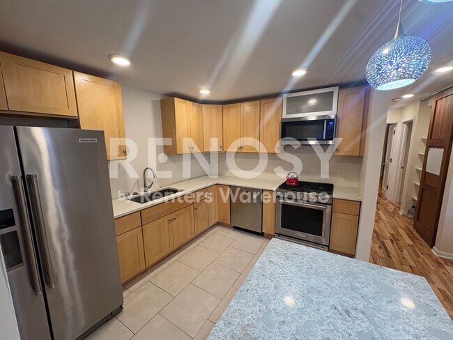 Foto del edificio - 4201 Lakeside Ave N