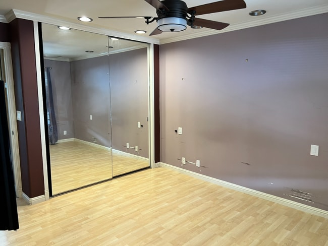 Building Photo - 5978 Montalvo Dr
