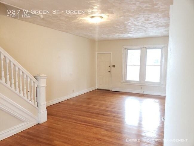 Building Photo - 5 Bedroom 1 Bathroom in Allentown