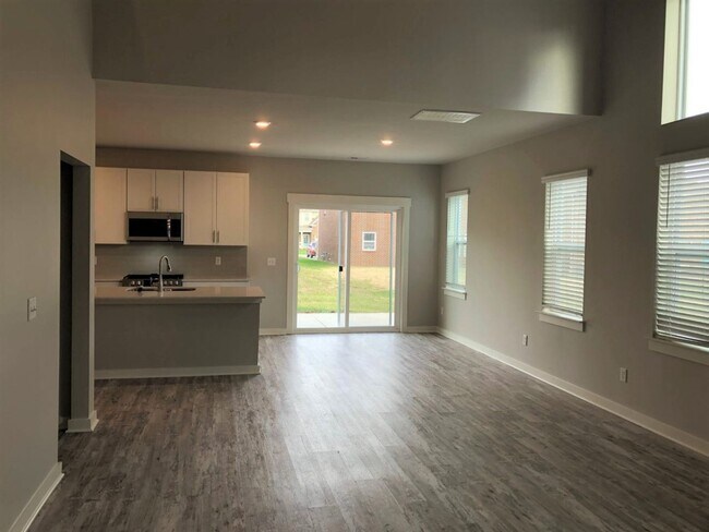 Foto del edificio - 4 br, 2.5 bath House - 829 Lexi Lane