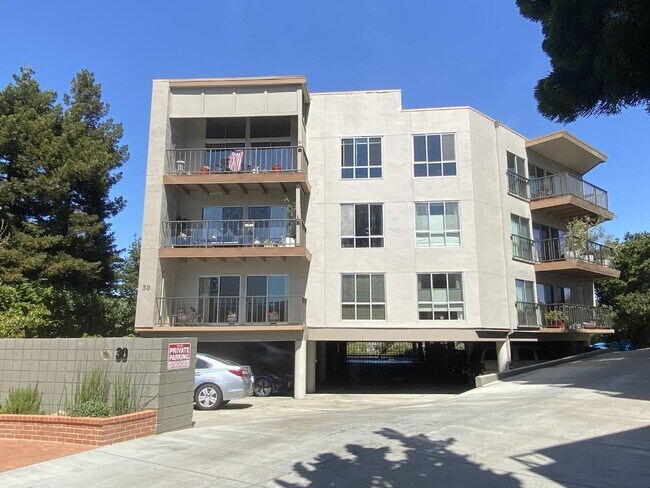 Foto del edificio - 30 Mounds Rd
