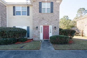 Building Photo - 118 Caswell Ct Building Photo - 118 Caswell Ct