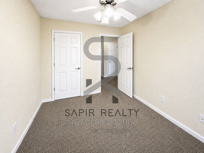 Foto del edificio - 3174 Glenloch Pl