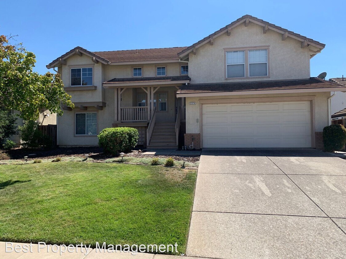 3 br, 2.5 bath House 2374 Whitetail Dr House Rental in Antioch, CA