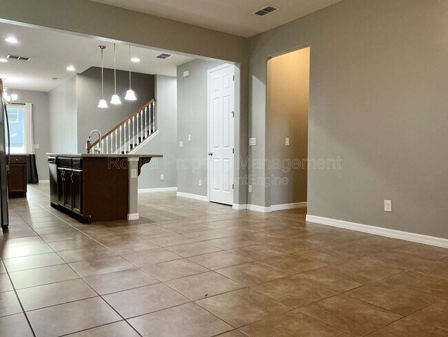 Foto del edificio - 5205 Northlawn Way