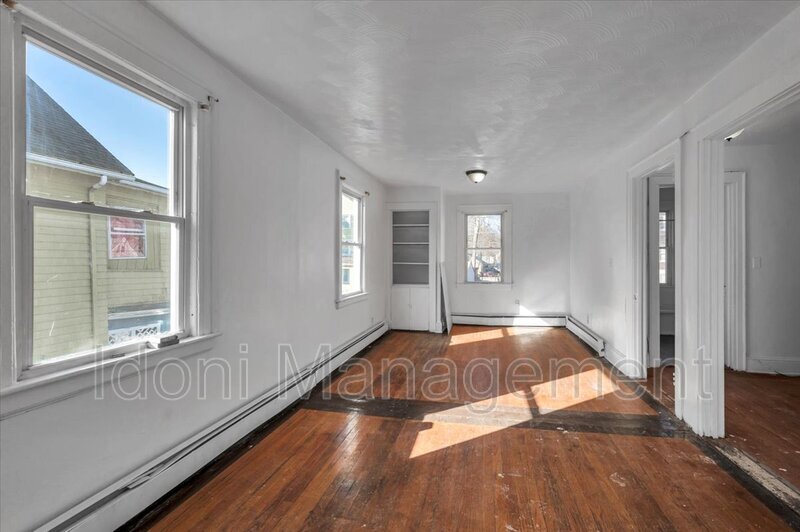 168 Middlefield St, Hartford, CT 06112 Condo for Rent in Hartford, CT