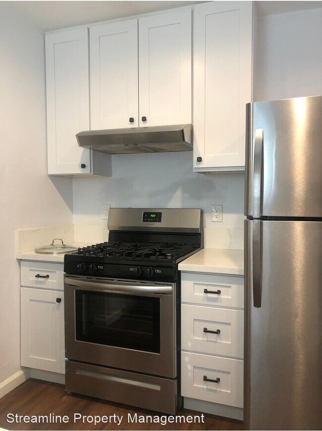 Foto del edificio - 4 br, 3 bath House - 2283 N Batavia Street