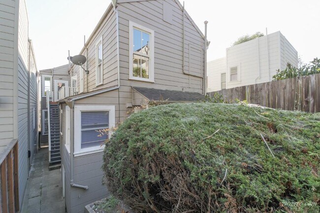 Foto del edificio - 2614 California St