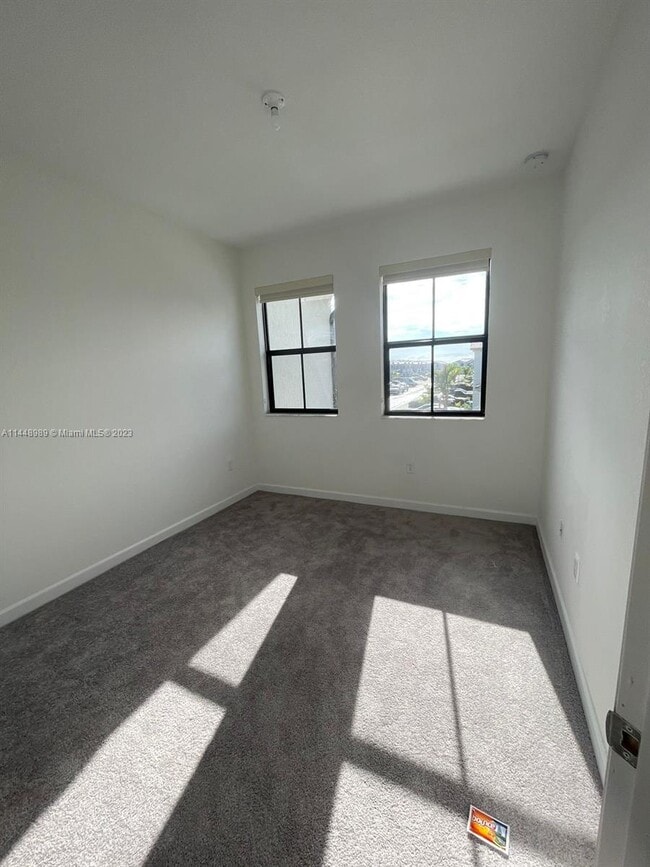 Building Photo - 28712 SW 134th Ct