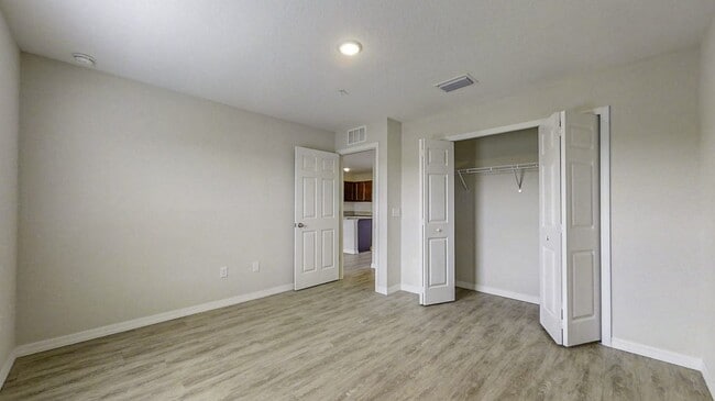 Building Photo - Move In Ready! 1BED/1BATH VILLA