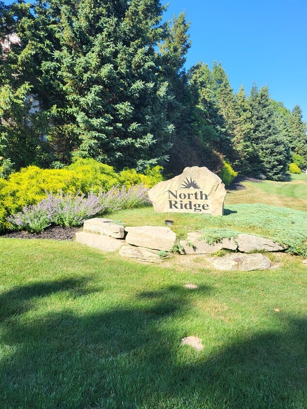 Primary Photo - 18400 N Ridge Ct