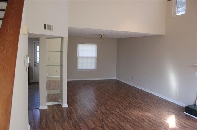 Building Photo - 4519 High Grove Ct NW
