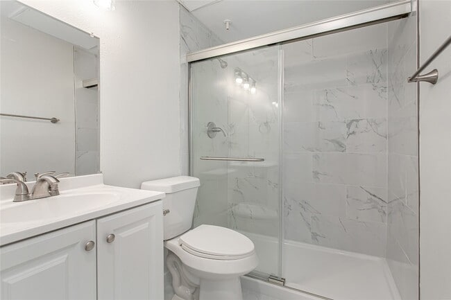 Building Photo - 4713 Virginia Ave