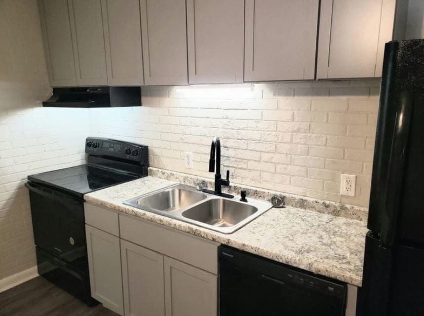 Primary Photo - 1438 Pennock Ave