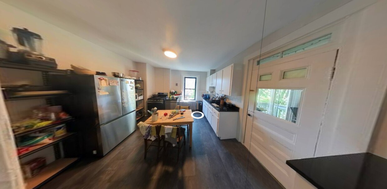 Foto principal - 42 Cedar St