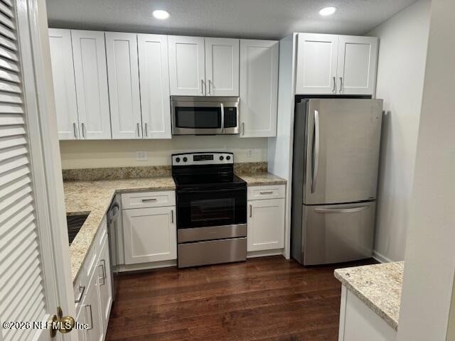 Foto del edificio - 3907 Grand Central Pl W