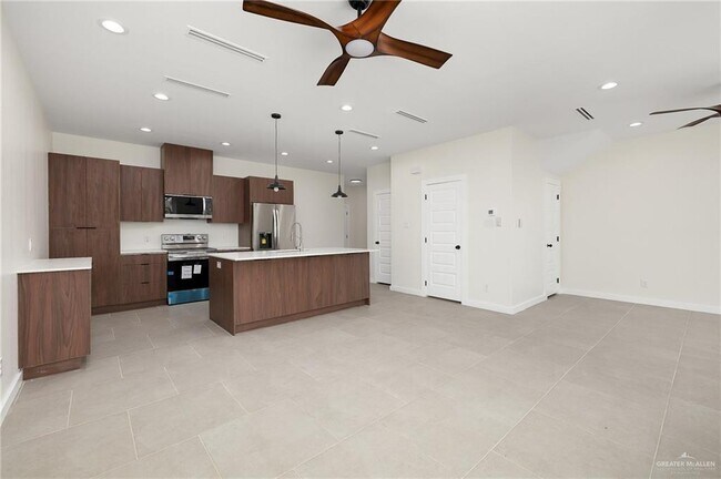 Foto del edificio - 912 Bicentennial Blvd