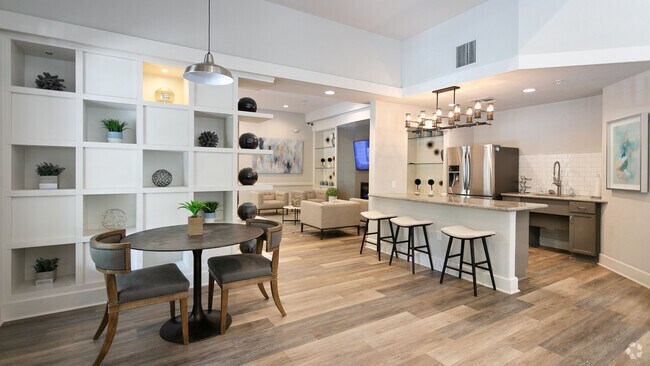 Salón social - Uptown Village Apartments