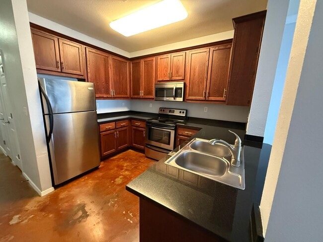 Foto del edificio - 910 W 25th St