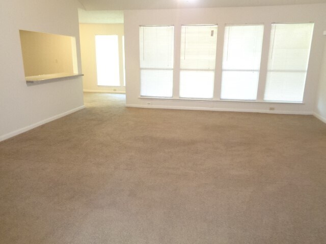 Foto del edificio - 1374 Gentle Bend Dr