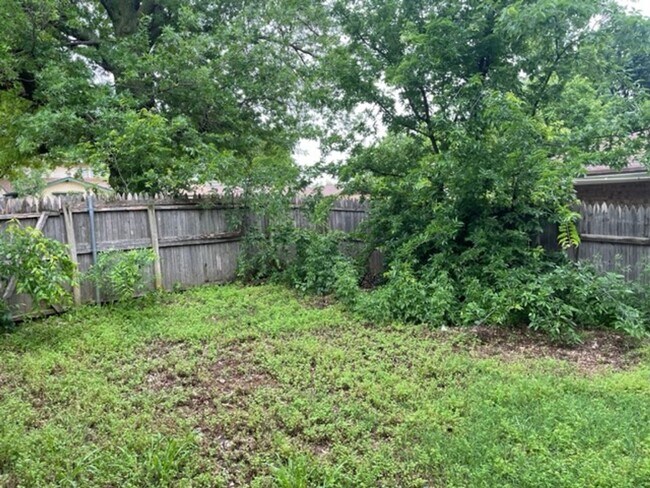 Building Photo - Edmond Home Ready for Occupancy