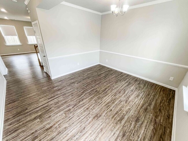 Building Photo - Near New 4BR/2.5BA in Acworth