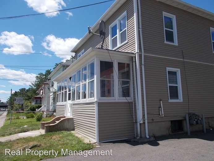Primary Photo - 258 Silver Ln