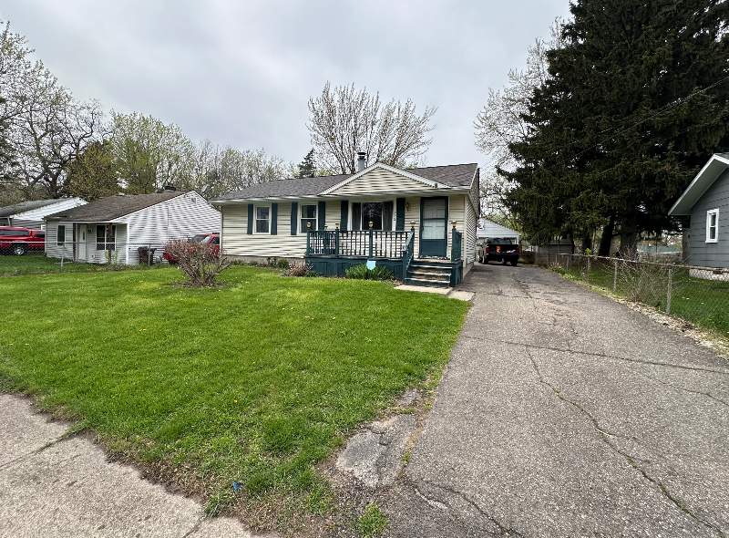 Primary Photo - 1320 Hillcrest St