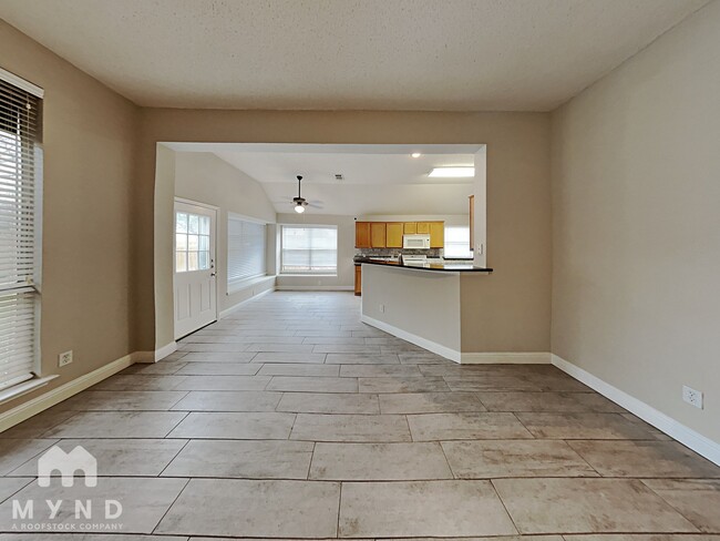 Foto del edificio - 7311 Vista Ridge Ln