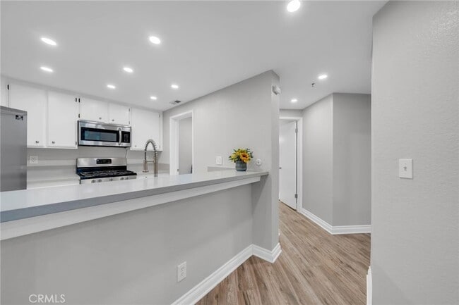 Building Photo - 2559 Plaza del Amo