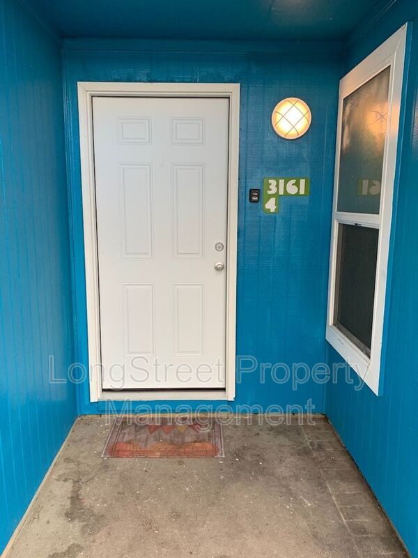 3161 N Shore Dr SE Unit 4, Albany, OR 97322 Condo for Rent in Albany