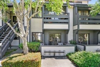 Location!! VERY close to Cal Poly - plus not in the noisy part of complex! - 85 Stenner St