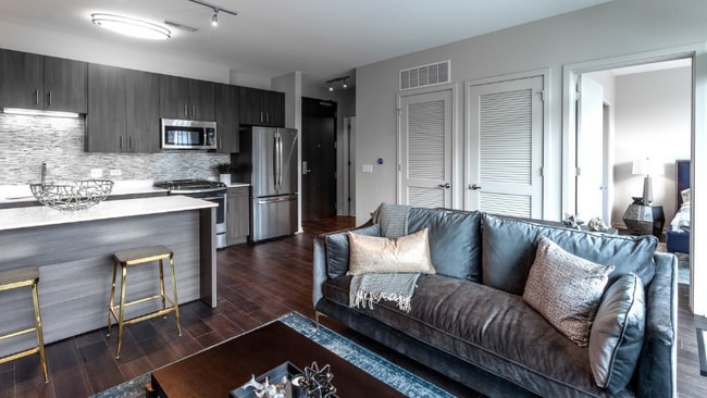 Photo - 1840 W Chicago Ave Apartment