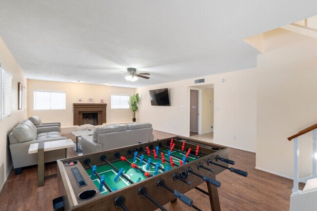 Building Photo - Phoenix Getaway w/ Pool & 5 BR