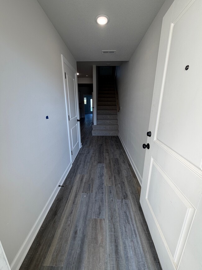 Building Photo - 83 SE 351st Rd