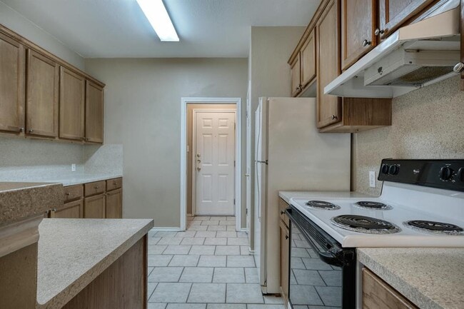 Building Photo - 8102 Willet Trail