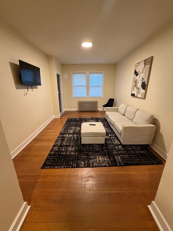 Foto del edificio - 507 E Cold Spring Ln