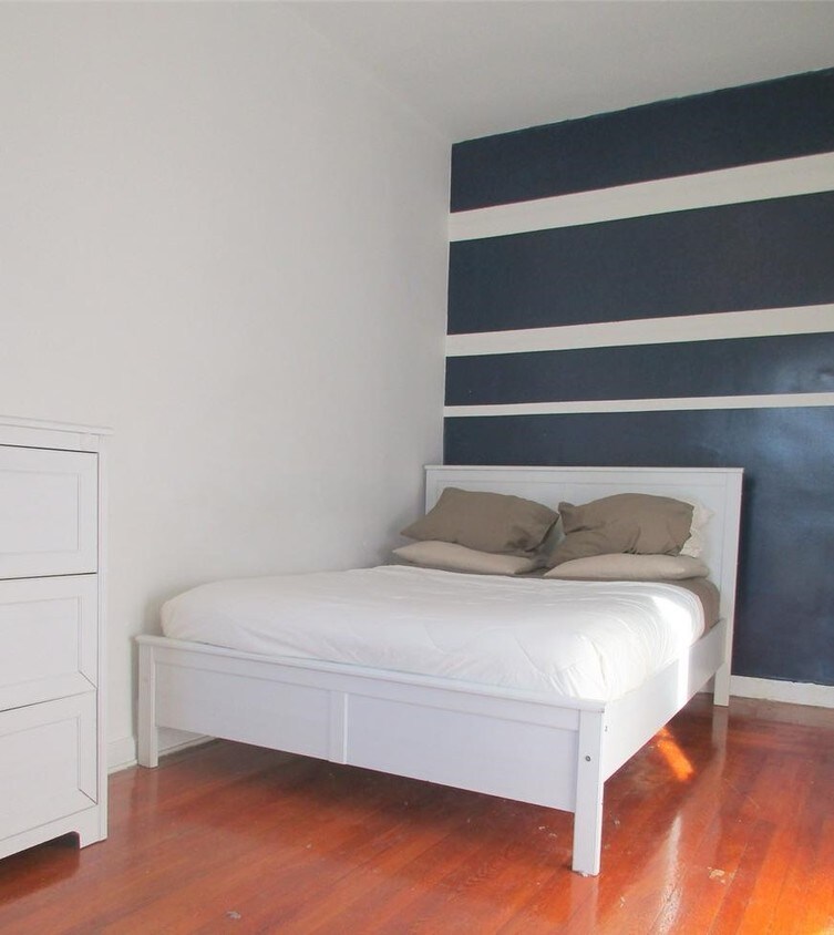 Foto del edificio - 137 E 30th St