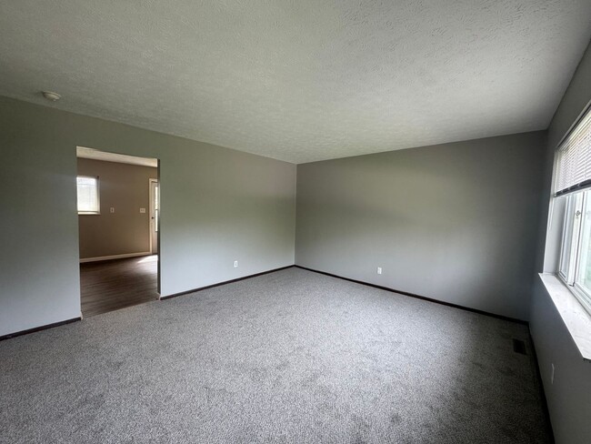 Building Photo - 514 9th Ave