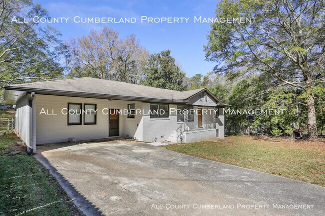Building Photo - MASSIVE BACKYARD, MABLETON 3B/2BA HOME!!!
